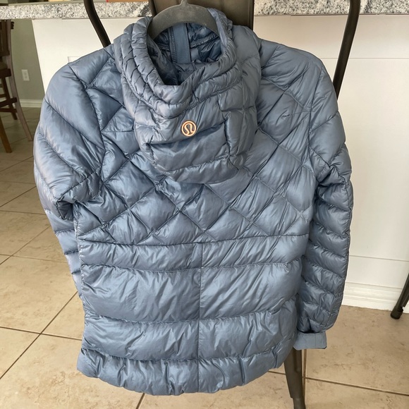 Lululemon Fluffin Awesome Jacket - Goose Down - Picture 4 of 9